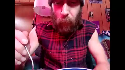 prettysolid7 online show from November 18, 2025, 12:53 pm