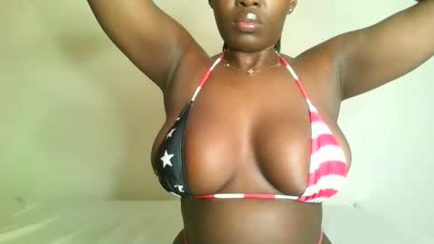 Snapshot of prettyvishy chatting on October 13, 2025, 2:44 am prettyvishy online show from October 13, 2025, 2:44 am