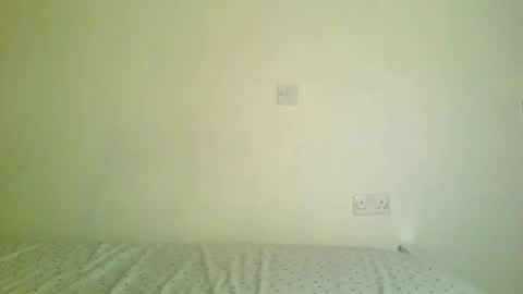 Snapshot of prettyvishy chatting on October 28, 2025, 5:37 pm prettyvishy online show from October 28, 2025, 5:37 pm