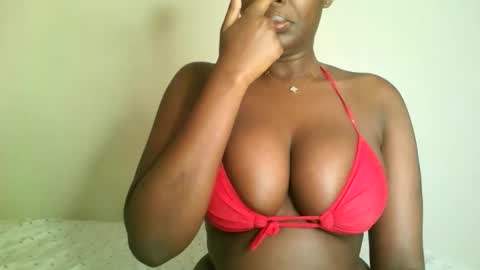 Snapshot of prettyvishy chatting on December 1, 2025, 2:38 am prettyvishy online show from December 1, 2025, 2:38 am