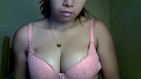 prettyy01 online show from May 28, 2026, 2:03 pm