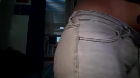 prettyyalisha online show from April 16, 2026, 12:00 am