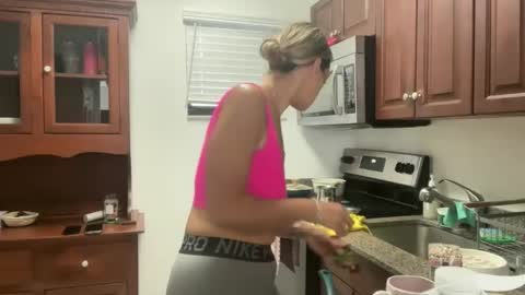 Snapshot of prettyyykittyyy22 chatting on January 14, 2026, 8:36 pm prettyyykittyyy22 online show from January 14, 2026, 8:36 pm