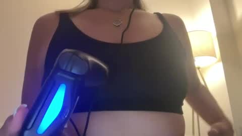 prettyyykittyyy22 online show from July 19, 2026, 2:04 am