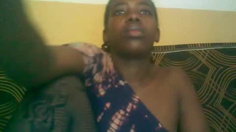 prettyzuzu online show from October 28, 2025, 6:39 am