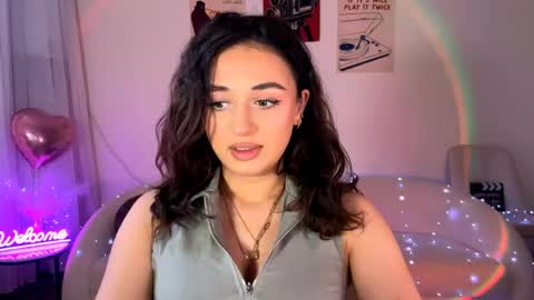 Snapshot of pricillalivsey chatting on May 17, 2026, 1:18 pm Sofi online show from May 17, 2026, 1:18 pm