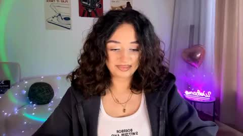 Snapshot of pricillalivsey chatting on May 22, 2026, 2:22 pm Sofi online show from May 22, 2026, 2:22 pm