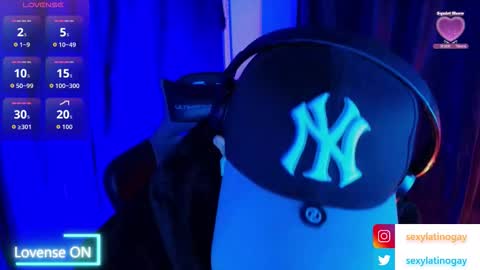 Snapshot of pridelgtbi chatting on December 14, 2025, 10:20 am pridelgtbi online show from December 14, 2025, 10:20 am