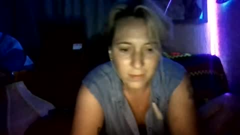 primal_darling online show from July 7, 2026, 1:52 am