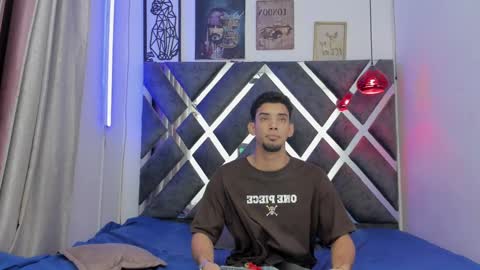 prince_arthur77 online show from January 28, 2025, 12:54 pm