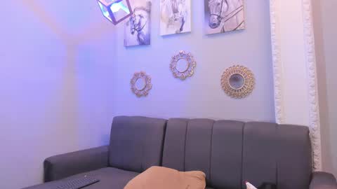 prince_arthur77 online show from March 7, 2025, 3:39 pm