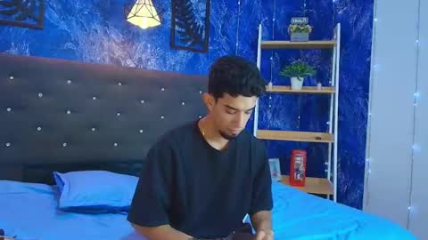 prince_arthur77 online show from July 15, 2026, 2:33 pm