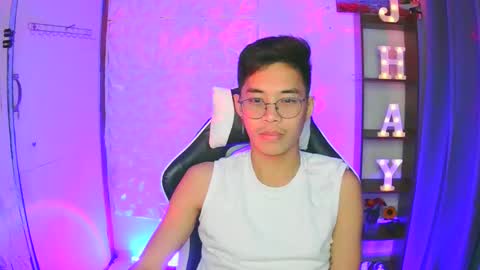 Snapshot of prince_harrison chatting on October 21, 2025, 10:27 am prince_harrison online show from October 21, 2025, 10:27 am