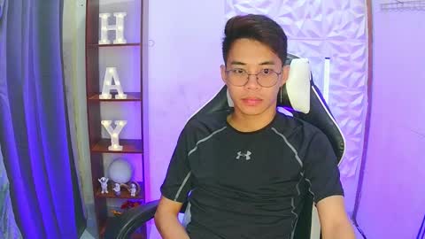 Snapshot of prince_harrison chatting on October 31, 2025, 8:04 am prince_harrison online show from October 31, 2025, 8:04 am