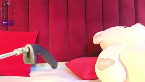 PRINCEPOPPY  online show from October 24, 2025, 9:00 pm