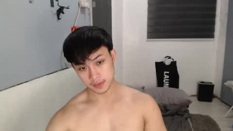 Prince Adrian online show from November 28, 2025, 6:43 pm