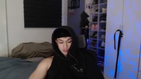 Snapshot of princeadrianx chatting on July 14, 2026, 5:29 pm Prince Adrian online show from July 14, 2026, 5:29 pm