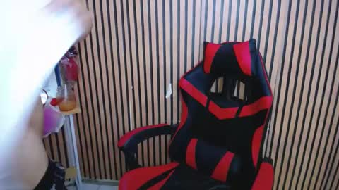 princes_henry online show from February 2, 2025, 8:13 am