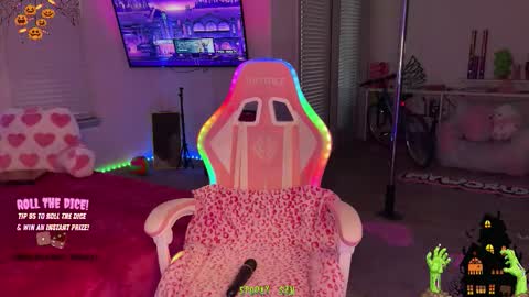 Cece  NEXT LIVESTREAM -- DEC. 4th  7 PM CST online show from October 29, 2025, 11:50 pm