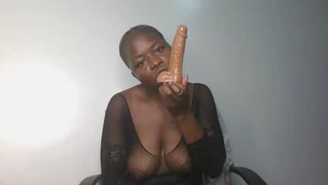 Snapshot of princess_chubby2 chatting on May 21, 2026, 2:02 pm Lesley online show from May 21, 2026, 2:02 pm