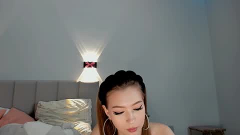 Snapshot of princess_nier chatting on December 18, 2024, 1:05 am Princess Diana online show from December 18, 2024, 1:05 am