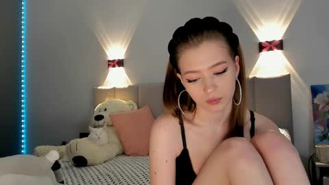 Snapshot of princess_nier chatting on February 10, 2025, 1:35 am Princess Diana online show from February 10, 2025, 1:35 am