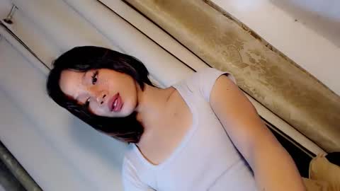 STELLA MAE online show from November 6, 2025, 9:32 am