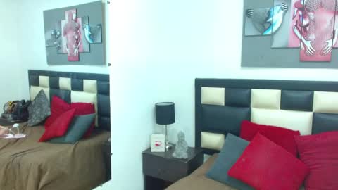 Snapshot of princess_violetx chatting on February 19, 2026, 12:28 am princess_violetx online show from February 19, 2026, 12:28 am