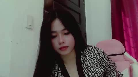 Snapshot of princessaliana chatting on December 5, 2024, 5:37 am princessaliana online show from December 5, 2024, 5:37 am