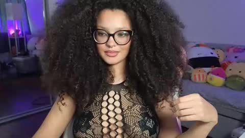 Amber online show from November 15, 2025, 12:52 am