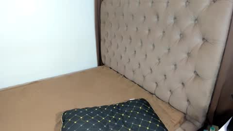 princess online show from November 19, 2025, 7:25 pm