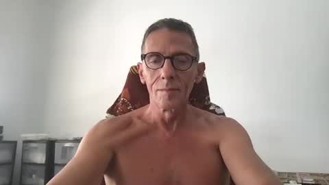 princesseemmanuelle69 online show from May 31, 2026, 3:19 pm
