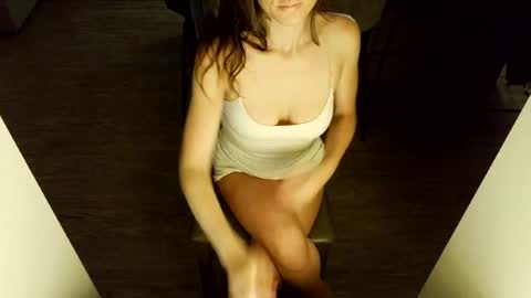jasminexoxo online show from August 4, 2026, 11:57 am