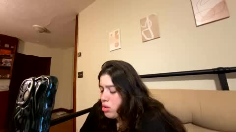 princessviccxo online show from February 17, 2026, 5:04 am
