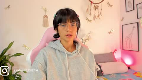 Snapshot of princessluna_14 chatting on May 12, 2026, 11:35 pm princessluna_14 online show from May 12, 2026, 11:35 pm