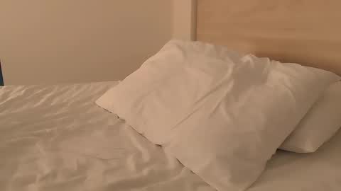 Kris3 online show from February 13, 2025, 3:18 am