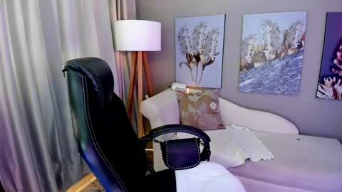 Snapshot of priya_rose chatting on December 4, 2024, 6:39 pm Priya Rose online show from December 4, 2024, 6:39 pm
