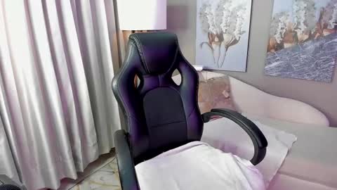Snapshot of priya_rose chatting on February 22, 2025, 9:37 pm Priya Rose online show from February 22, 2025, 9:37 pm