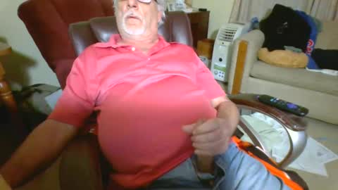 Snapshot of prlbob77 chatting on February 23, 2025, 1:35 am prlbob77 online show from February 23, 2025, 1:35 am