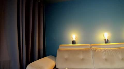 Snapshot of project_raven chatting on January 15, 2026, 7:06 pm Raven but you can call me sweetie or honey too online show from January 15, 2026, 7:06 pm