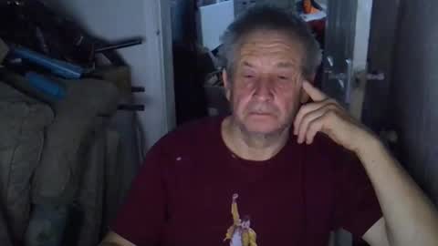 projectorepson online show from November 15, 2025, 6:26 pm