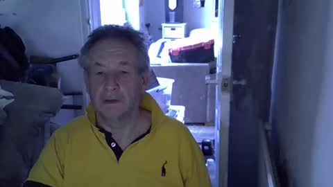 Snapshot of projectorepson chatting on December 20, 2025, 10:22 am projectorepson online show from December 20, 2025, 10:22 am