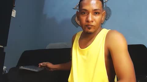 Snapshot of prometo23cm chatting on February 5, 2026, 4:06 am Grande y Gruesa online show from February 5, 2026, 4:06 am