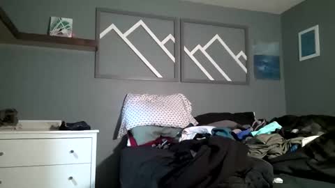 Properfuct online show from December 19, 2025, 4:52 am