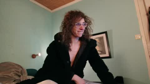 Snapshot of prxscillia_tx chatting on December 9, 2024, 7:06 am prxscillia_tx online show from December 9, 2024, 7:06 am