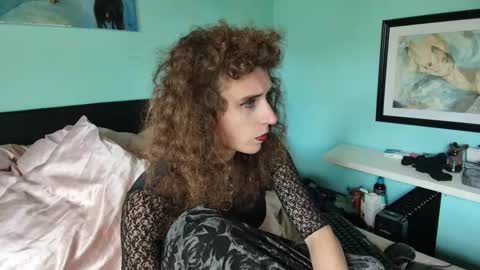 Snapshot of prxscillia_tx chatting on September 9, 2025, 1:21 pm prxscillia_tx online show from September 9, 2025, 1:21 pm