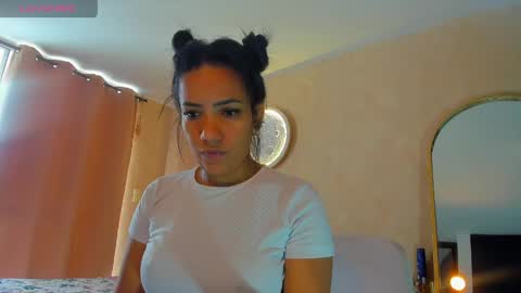 psique_naughty2 online show from April 15, 2026, 5:09 pm