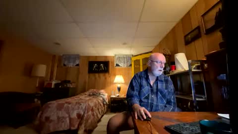 Snapshot of ptyhosefetish chatting on November 29, 2025, 12:08 pm ptyhosefetish online show from November 29, 2025, 12:08 pm