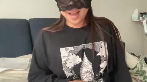 Snapshot of publicuniversalpussy chatting on November 10, 2025, 1:10 pm publicuniversalpussy online show from November 10, 2025, 1:10 pm