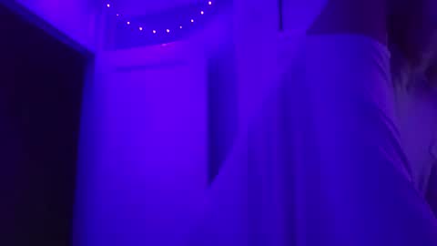 puddled_wonderland online show from September 22, 2025, 2:24 am